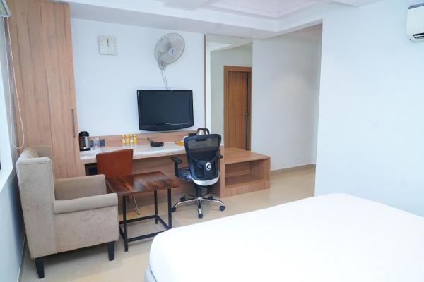 Hotel Kinara Grand Hajdarabad Zewnętrze zdjęcie