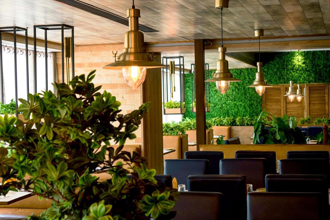 Hotel Kinara Grand Hajdarabad Zewnętrze zdjęcie